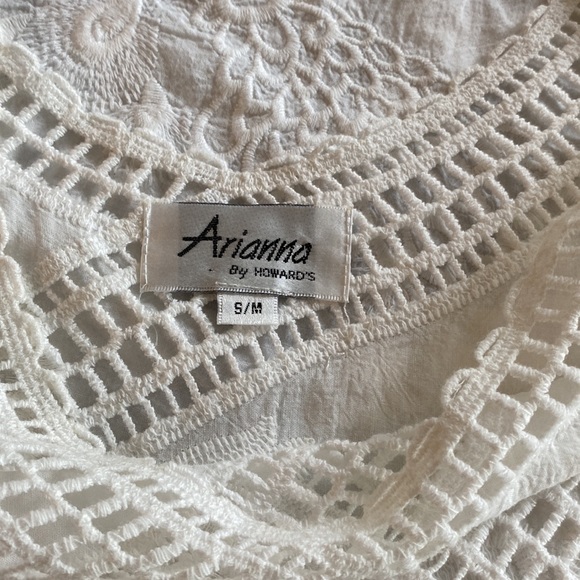 Arianna by Howards size S, 100% cotton blouse with lace and floral detailing. - Picture 3 of 10